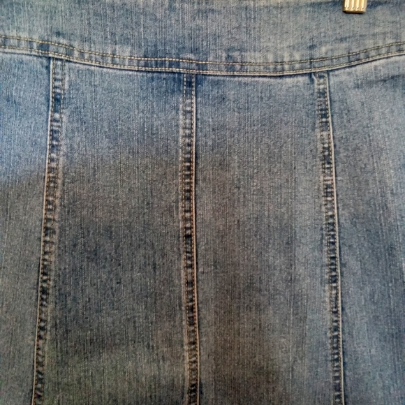 CAbi Aline Faded Wash Denim Skirt - Picture 12 of 15